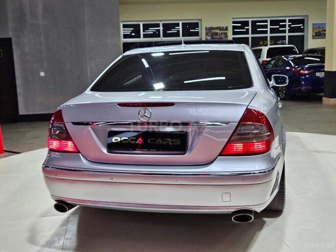 Mercedes E 260 2003, 255,000 km - 2.6 l - Sumqayıt