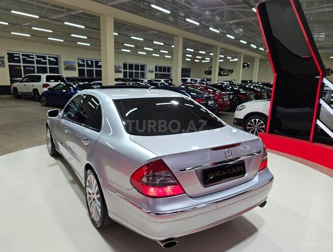 Mercedes E 260 2003, 255,000 km - 2.6 l - Sumqayıt