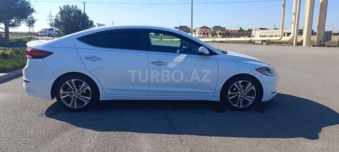 Hyundai Elantra 2016, 80,000 km - 2.0 l - Bakı