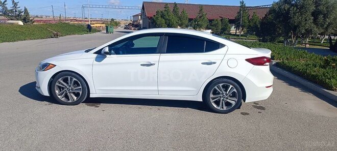 Hyundai Elantra 2016, 80,000 km - 2.0 l - Bakı