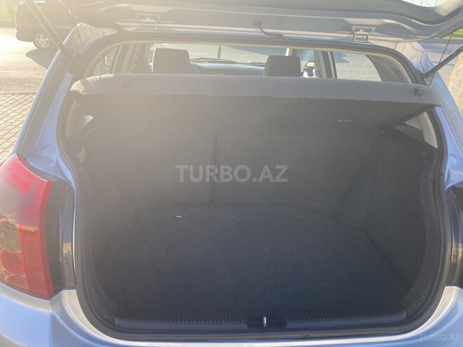 Toyota Corolla 2005, 380,000 km - 1.4 l - Bakı