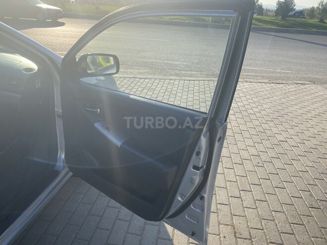 Toyota Corolla 2005, 380,000 km - 1.4 l - Bakı