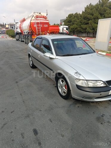 Opel Vectra 1998, 260,000 km - 2.0 л - Bakı