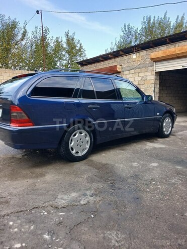 Mercedes C 200 1999, 220,000 km - 2.0 l - Ucar