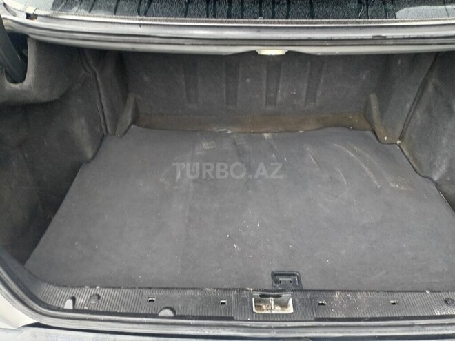 Mercedes E 240 1999, 310,500 km - 2.4 л - Xudat