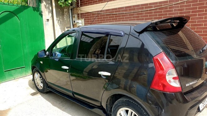 Renault Sandero 2011, 320,000 km - 1.6 l - Bakı