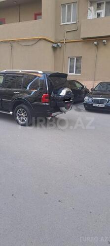 Mitsubishi Pajero 2010, 294,000 km - 3.5 л - Bakı