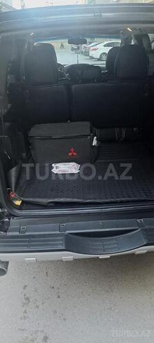 Mitsubishi Pajero 2010, 294,000 km - 3.5 л - Bakı