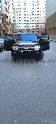 Mitsubishi Pajero 2010, 294,000 km - 3.5 л - Bakı