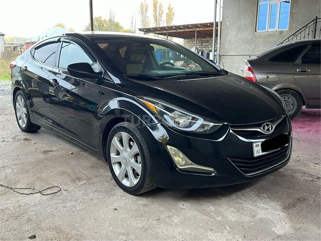 Hyundai Elantra 2015, 106,316 km - 1.8 l - Xudat