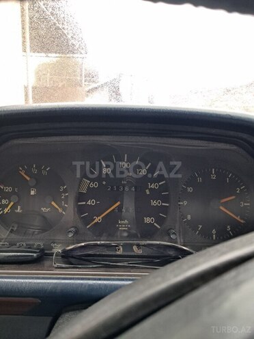 Mercedes E 200 d 1991, 210,000 km - 2.0 l - Salyan