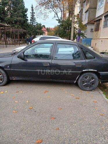 Opel Vectra 1993, 450,000 km - 1.8 l - Sumqayıt