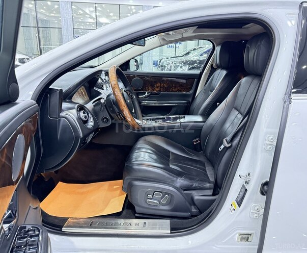 Jaguar XJ-11
