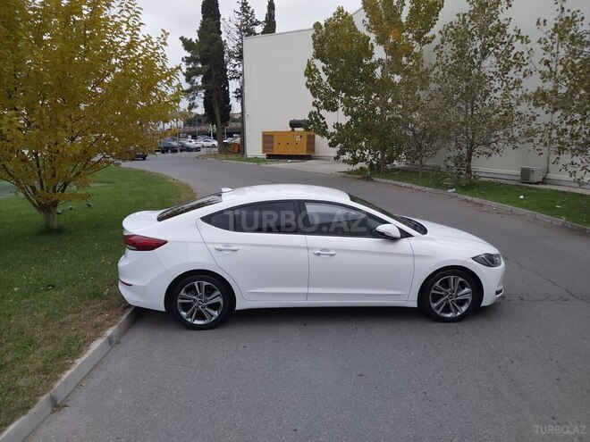 Hyundai Avante 2017, 172,000 km - 1.6 l - Bakı