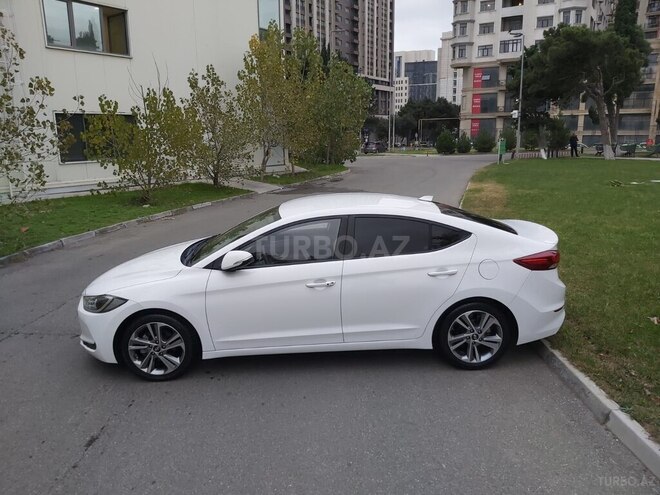 Hyundai Avante 2017, 172,000 km - 1.6 l - Bakı