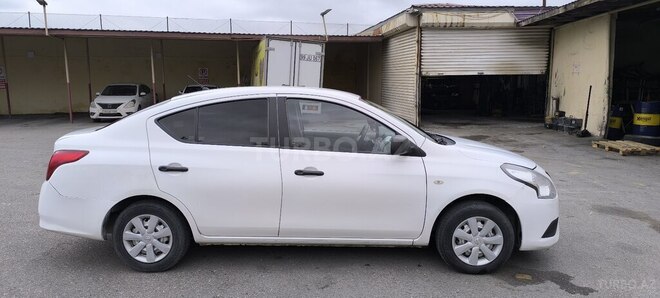 Nissan Sunny 2014, 440,000 km - 1.5 л - Bakı
