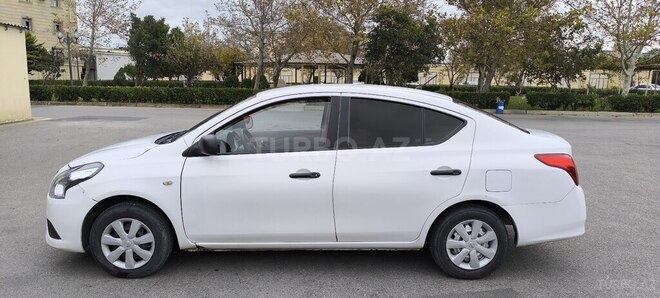 Nissan Sunny 2014, 440,000 km - 1.5 л - Bakı