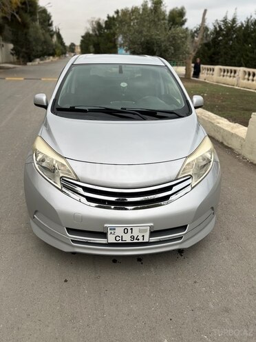 Nissan Note-3