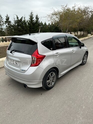 Nissan Note-5