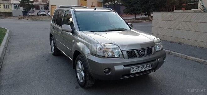 Nissan X-Trail 2004, 225,000 km - 2.2 л - Bakı