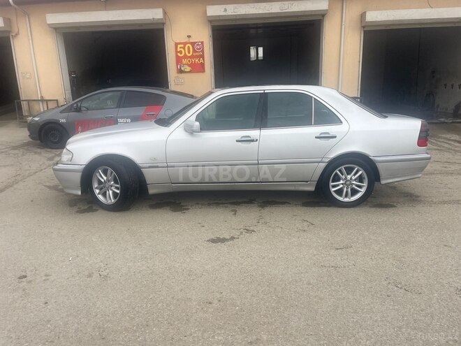 Mercedes C 180 1999, 285,000 km - 1.8 l - Bakı