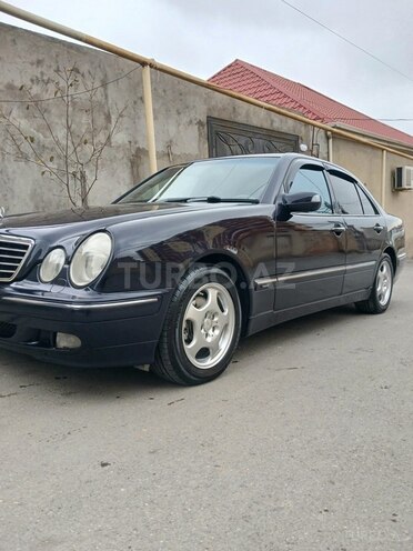 Mercedes E 220 d 2001, 310,000 km - 2.2 l - Bakı