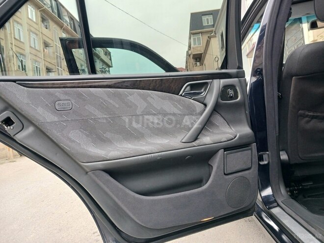 Mercedes E 220 d 2001, 310,000 km - 2.2 l - Bakı