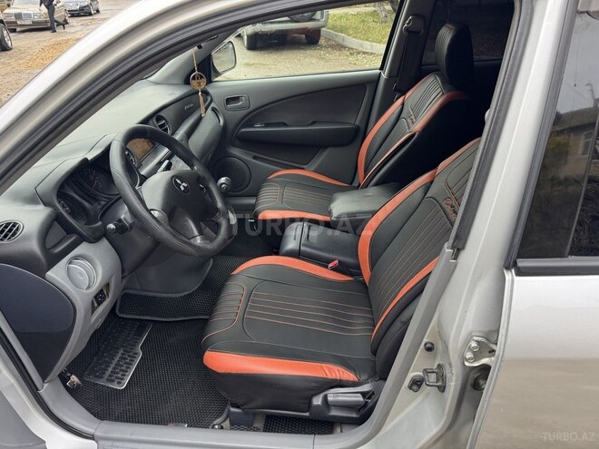 Mitsubishi Airtrek 2002, 268,000 km - 2.0 l - Sumqayıt