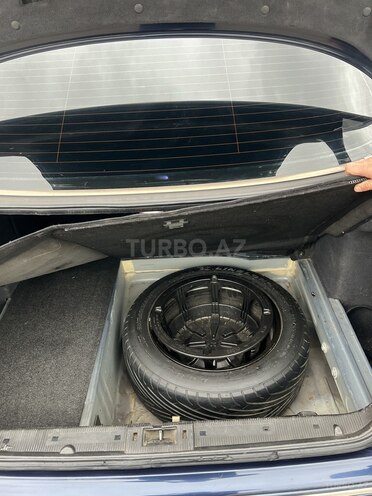 Mercedes E 220 d 2001, 318,058 km - 2.2 л - Bakı