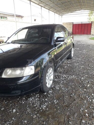 Volkswagen Passat 1998, 355,869 km - 1.8 l - Ağdaş