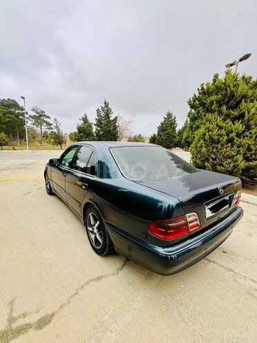 Mercedes E 220 d 2000, 470,000 km - 2.2 l - Xırdalan