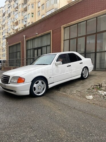 Mercedes C 180 1995, 368,000 km - 1.8 l - Bakı