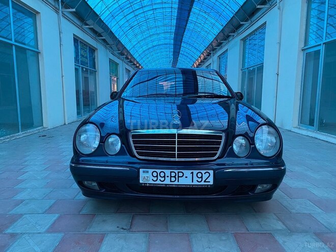 Mercedes E 240 2000, 225,000 km - 2.4 л - Tovuz