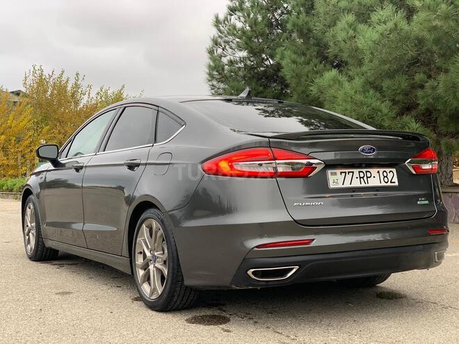 Ford Fusion (North America)-6