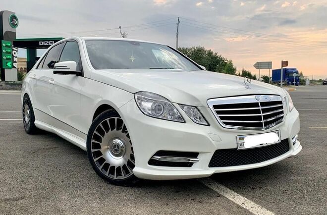 Mercedes E 350 2010, 240,000 km - 3.5 л - Şirvan