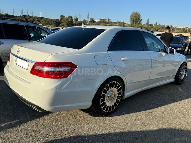 Mercedes E 350 2010, 240,000 km - 3.5 л - Şirvan