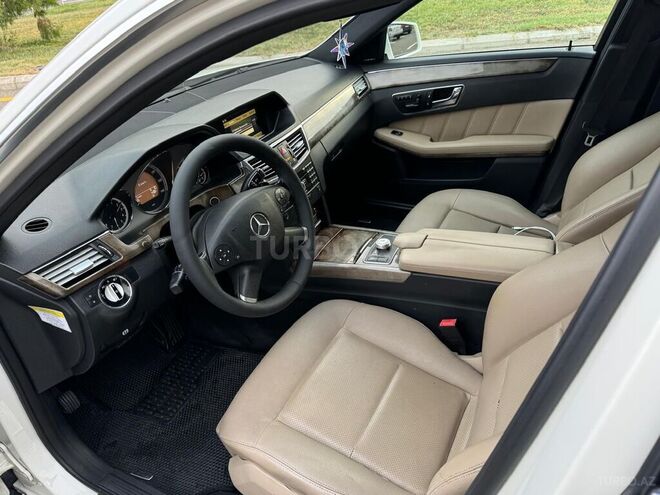 Mercedes E 350 2010, 240,000 km - 3.5 л - Şirvan