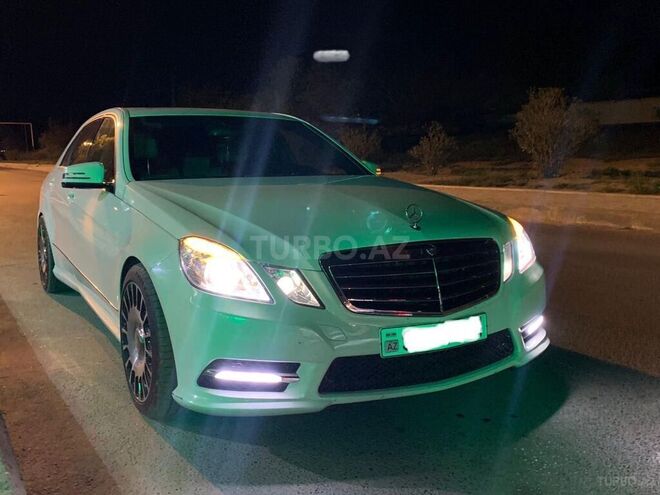 Mercedes E 350 2010, 240,000 km - 3.5 л - Şirvan