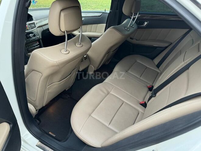 Mercedes E 350 2010, 240,000 km - 3.5 л - Şirvan