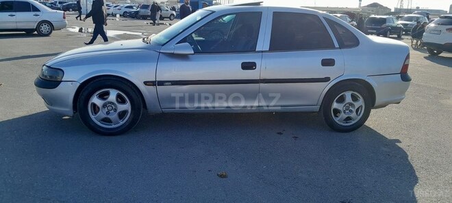 Opel Vectra 1997, 324,321 km - 1.6 l - Bakı
