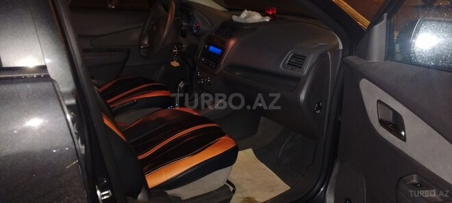 Chevrolet Cobalt-8