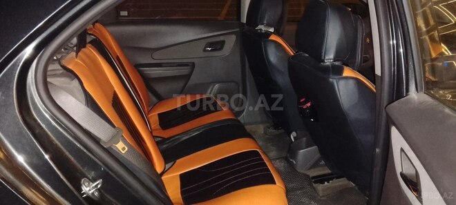 Chevrolet Cobalt-13