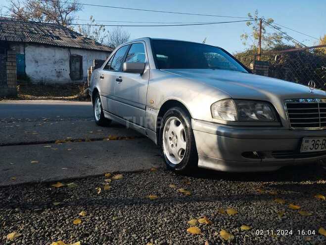 Mercedes C 200 1998, 338,234 km - 2.0 l - Qəbələ