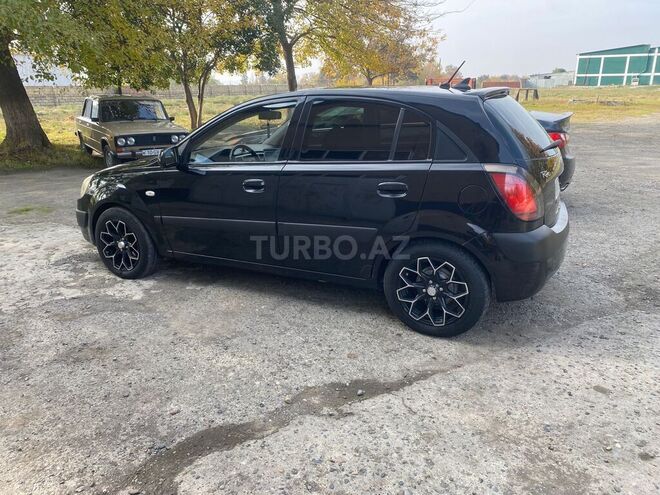 Kia Rio 2009, 170,000 km - 1.4 л - Mingəçevir