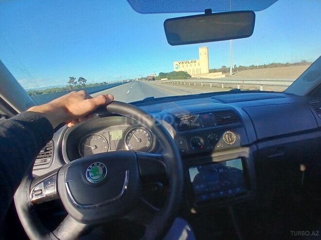 Skoda Fabia 2012, 375,000 km - 1.6 l - Bakı
