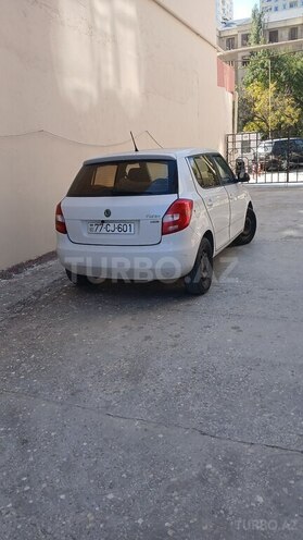 Skoda Fabia 2012, 375,000 km - 1.6 l - Bakı