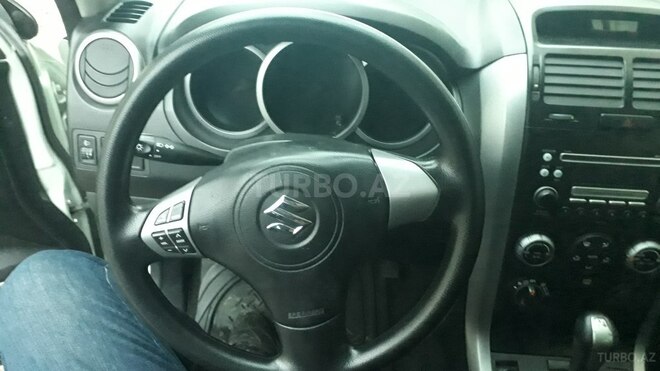 Suzuki Grand Vitara 2006, 290,000 km - 2.0 l - Qazax