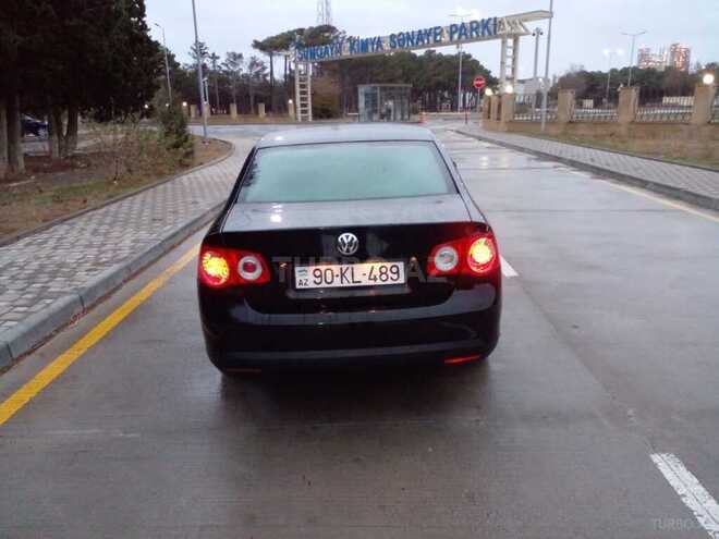 Volkswagen Jetta 2010, 267,000 km - 1.6 л - Bakı