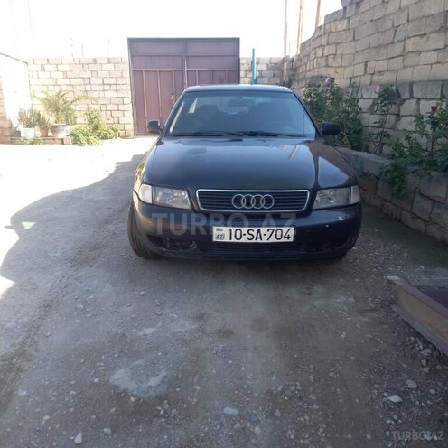 Audi A4 1997, 150,000 km - 1.8 l - Bakı