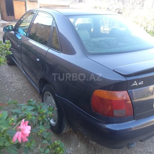 Audi A4 1997, 150,000 km - 1.8 l - Bakı
